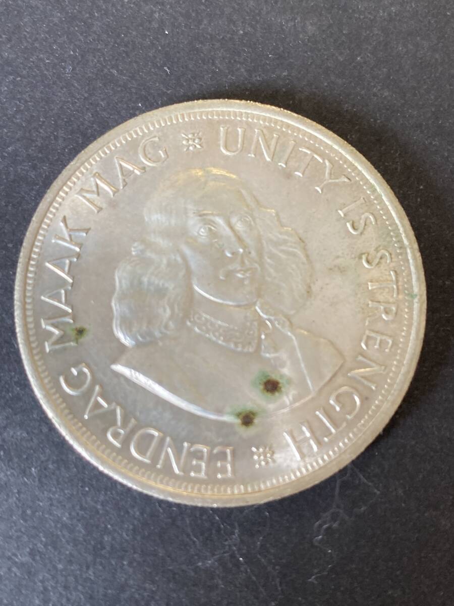 Z127 南アフリカ 銀貨 1961年 50シリング 総重量約 28g 古銭 コイン 硬貨 アンティークコイン コレクション レトロ しみ汚れあり拍卖
