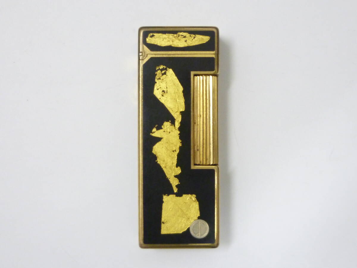 71892◆喫煙具/グッズ dunhill/ダンヒル ガスライター サイドローラー 金箔柄 ブラック×ゴールドカラー/黒×金色 火花確認済み◆拍卖