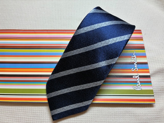 Paul Smith ポールスミスMade in Italy ネクタイシルバー紺ストライプ柄シルク100拍卖