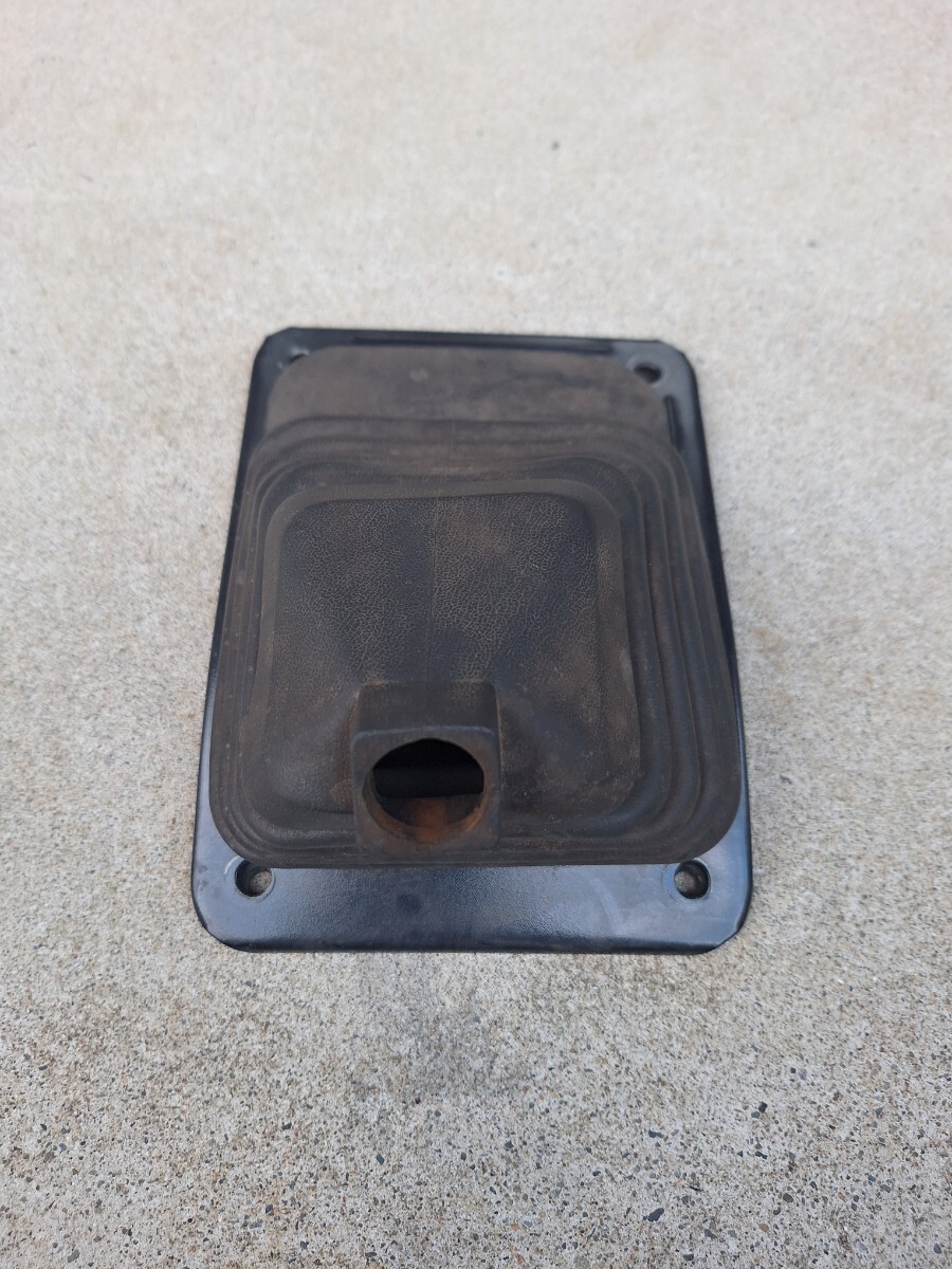 ジムニーJA11C スズキ純正 シフトレバー ブーツ カバー 中古、あまり綺麗で無いですが、使えます! シフトジャバラ 蛇腹拍卖