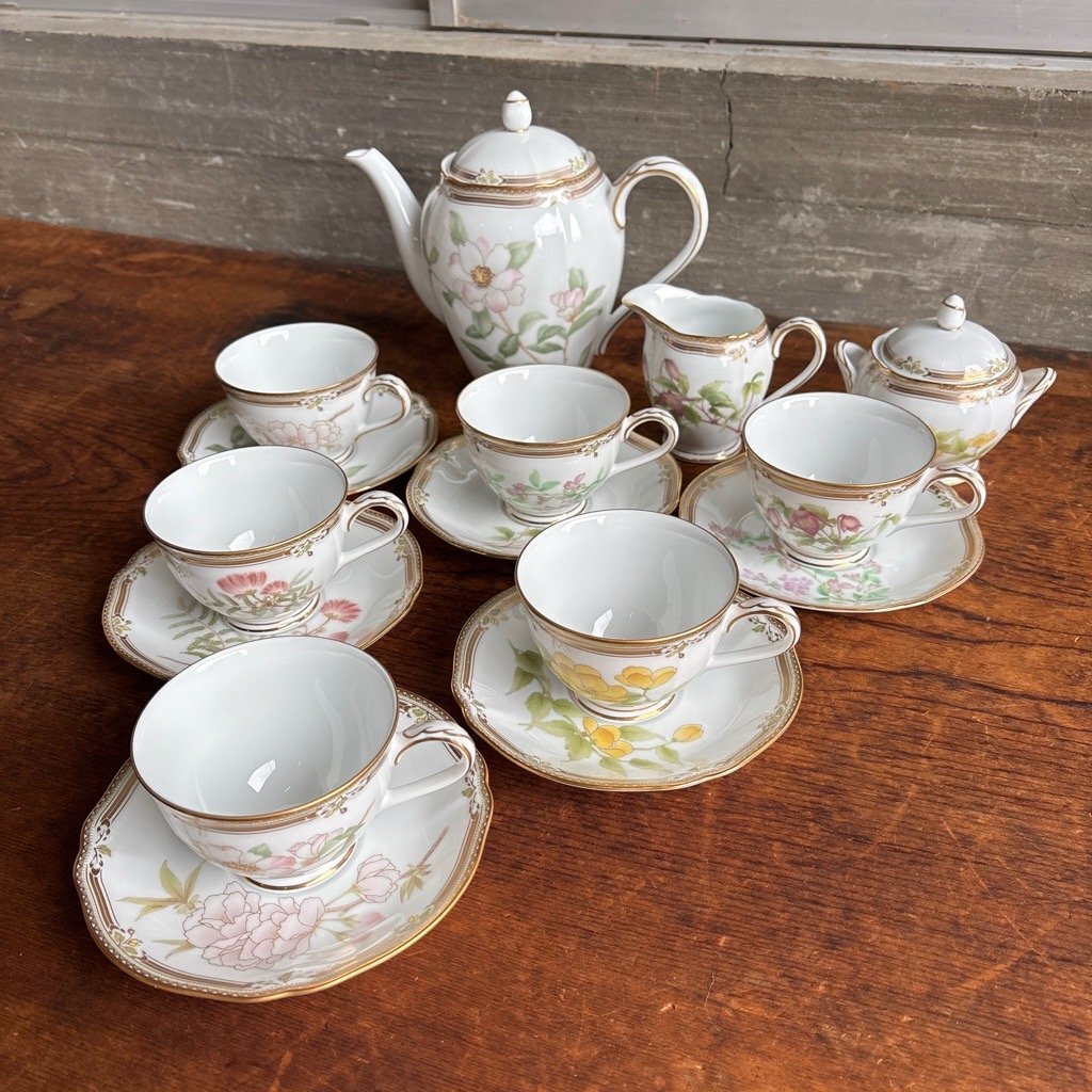 Noritake GARACONTESSA ガラコンテッサ ティーセット一式セット 6客 カップ&ソーサー/ミルクピッチャー/ ティーポット/シュガーポット digj拍卖