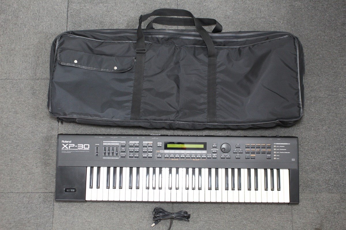 簡易操作確認済み Roland ローランド 64 ボイス・エクスパンダブル・シンセサイザー XP-30 鍵盤楽器 61鍵 10-E078/1/180拍卖