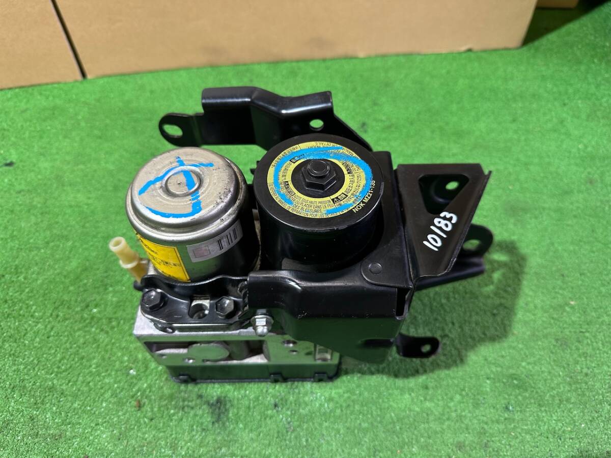 動作OK 良品 クラウン ハイブリッド GWS204 URS206 AHR20 ABS アクチュエーター ブレーキアクチュエーター 44510-30250 …10183拍卖