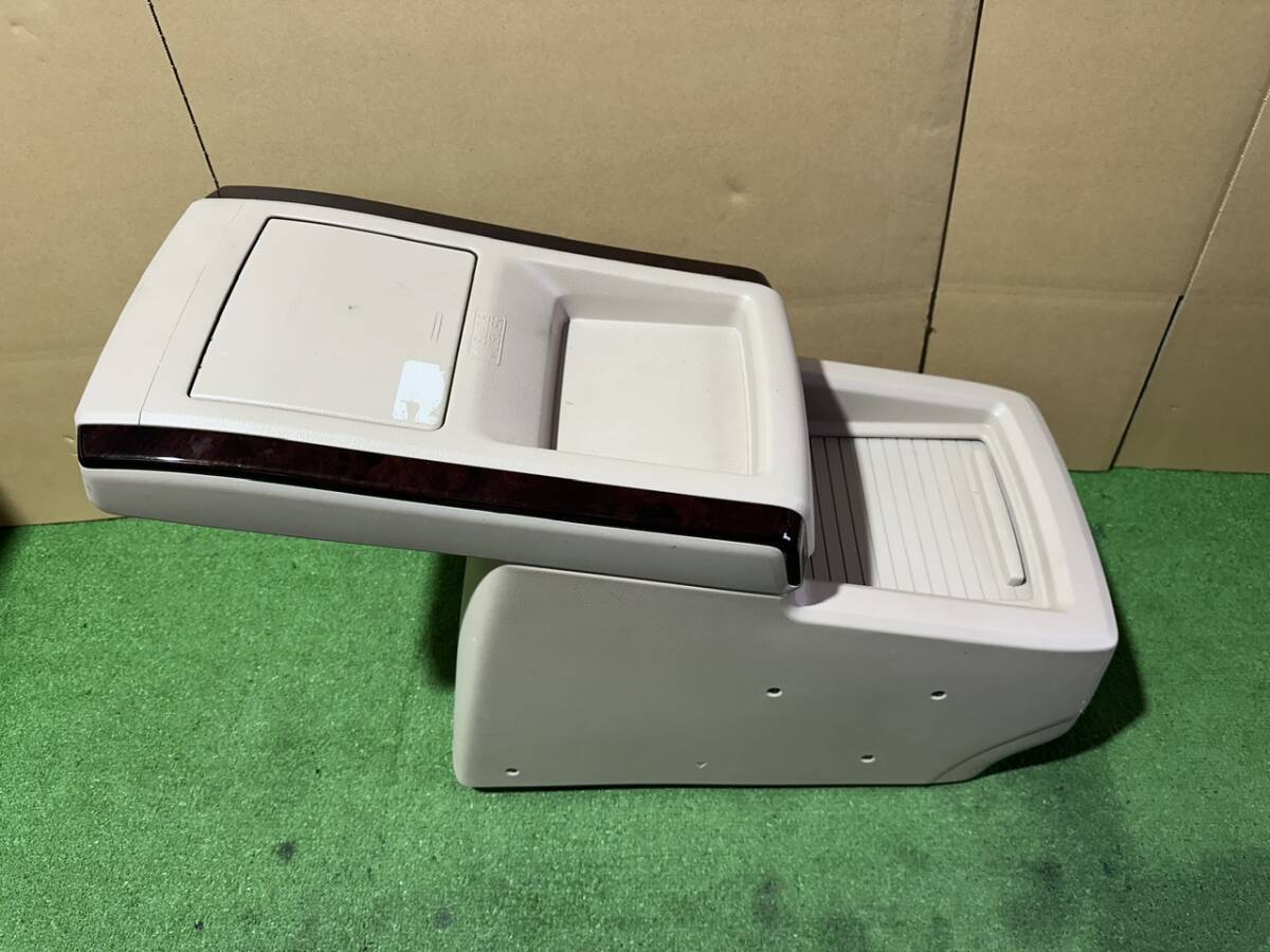 ヴェルファイア アルファード 20系 ANH20W GGH20W ANH25W GGH25W センターボックス センターコンソール ボックス … 10241拍卖