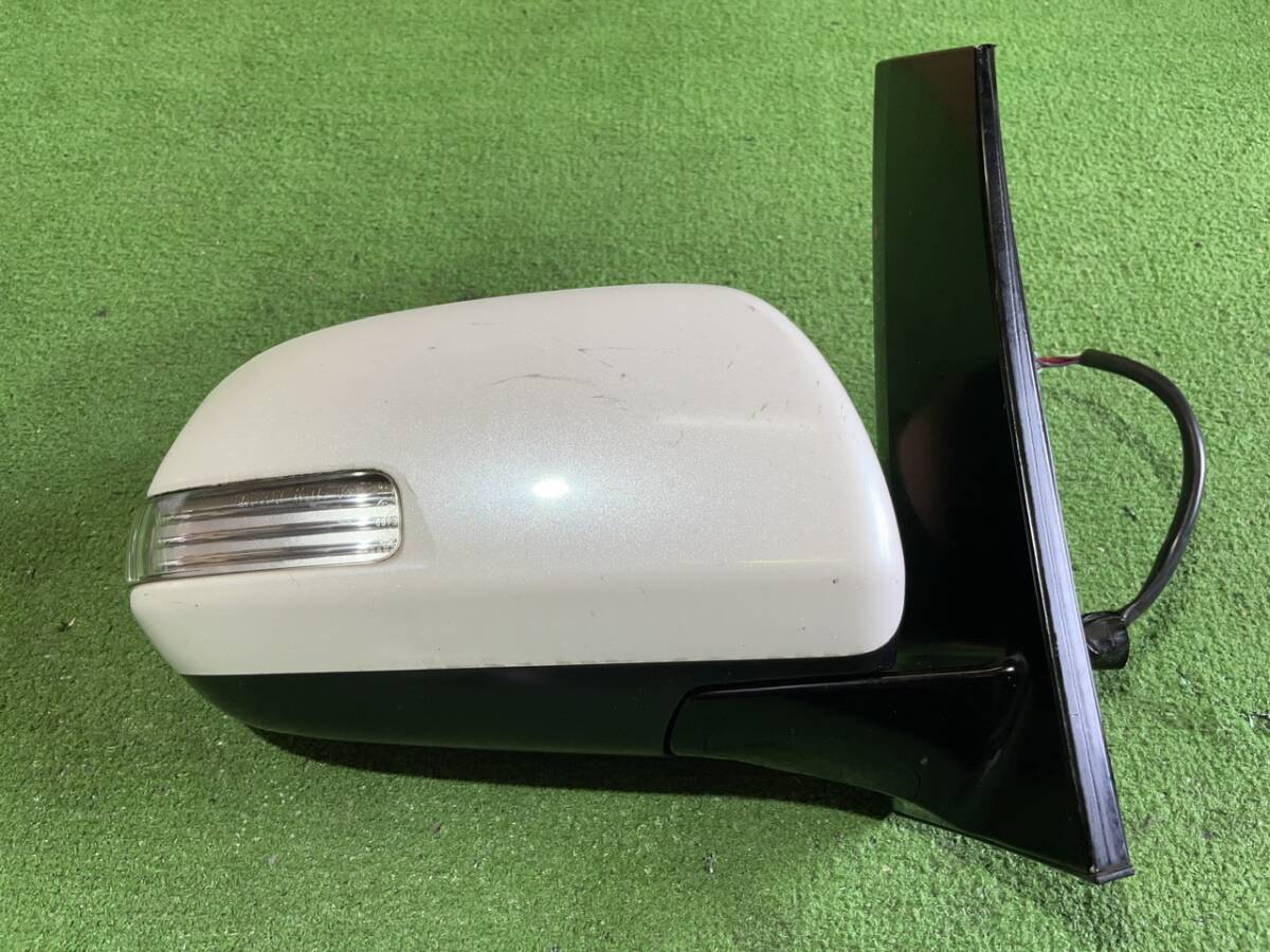 ヴェルファイア アルファード ANH20W ANH25W GGH20W 20系 純正 右 ドアミラー カラー 070 動作確認済み 。。7268拍卖