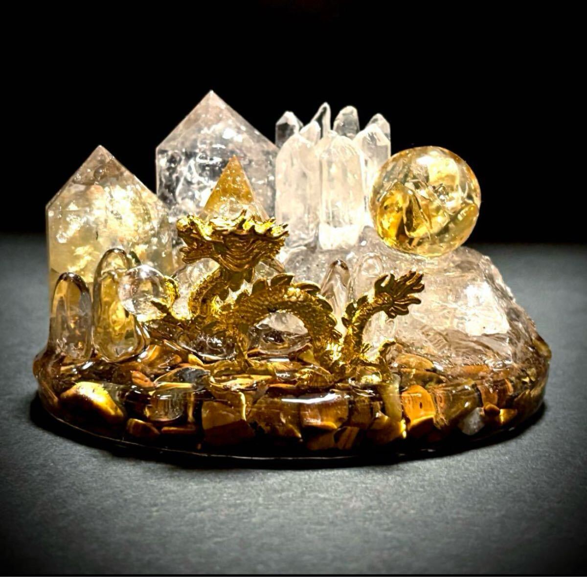 ◇宝水晶を掴む龍◇オルゴナイト◇オブジェ◇タイガーアイ◇シトリン◇ヒマラヤ水晶◇拍卖