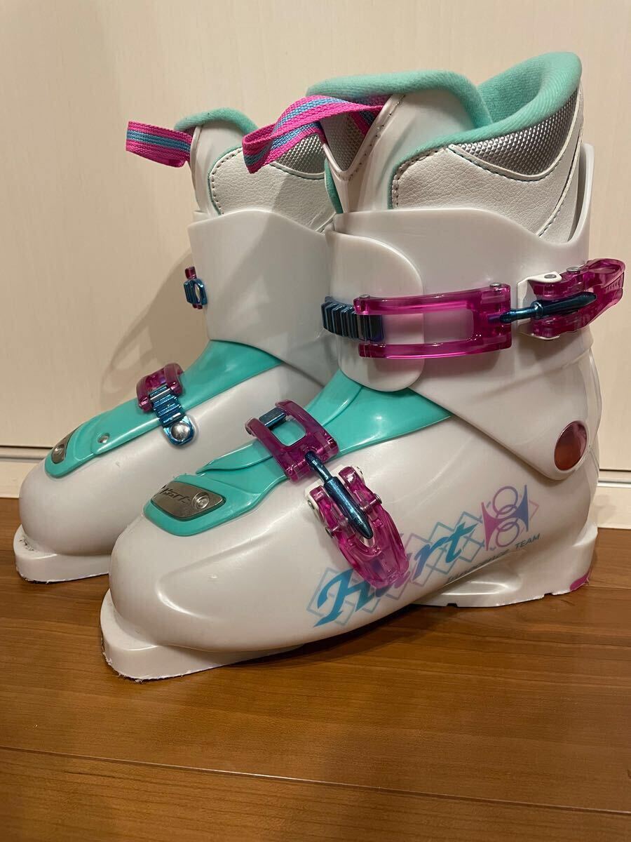ハート Hart ジュニア スキー ブーツ INNOCENCE TEAM 24〜24.5cm拍卖