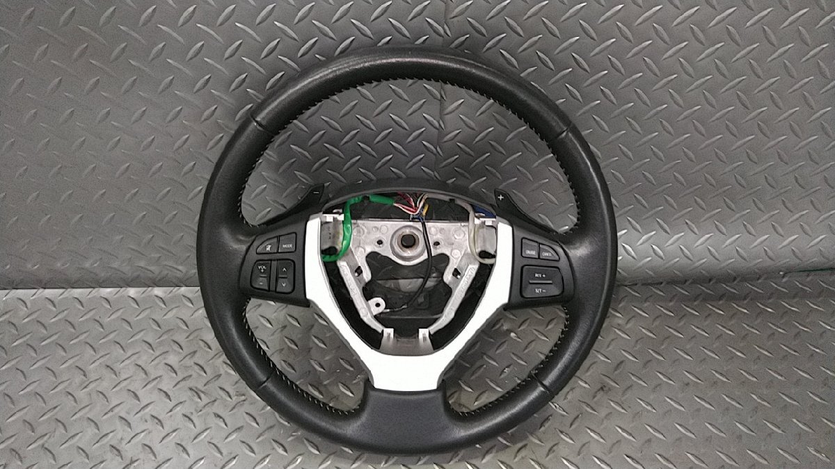ZC72S スイフト 純正 ステアリング ハンドル トリムNO.C06 レザー:ステッチ/グレー 拍卖