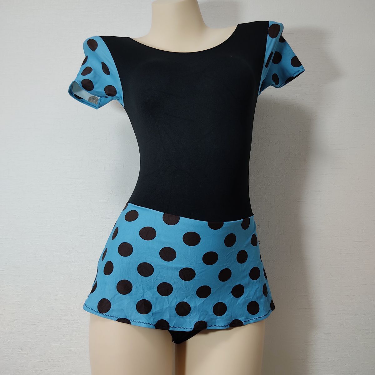 46*レオタード(S~M程度)★スカート股上ハイレグ光沢ブラック黒ブルー青ドット水玉柄★伸縮性あり男性も拍卖