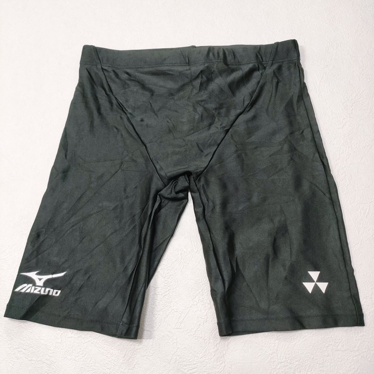 5*ミズノMIZUNO男子競泳水着(L)★85UA900★同志社大学マーキング★光沢ブラック黒ハーフスパッツ★伸縮性あり拍卖