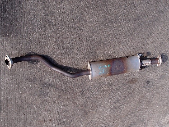 ☆ 日産 NOTE ノート E11 H17年 センターマフラー 中間マフラー 排気管 22-4G30拍卖