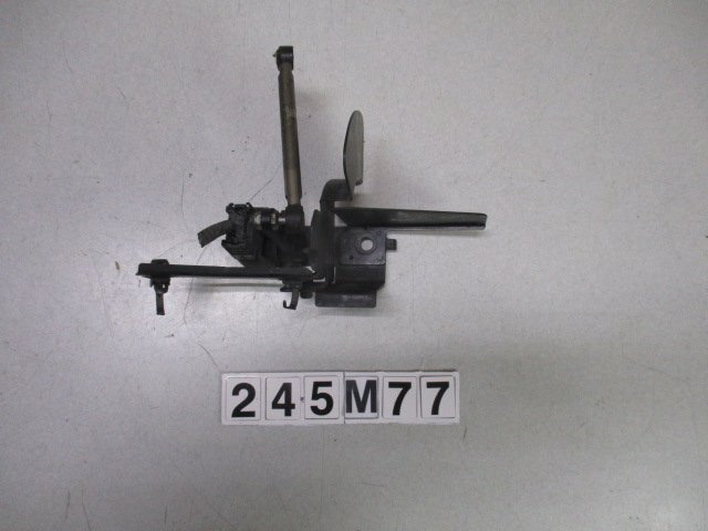 ☆ 日産 SERENA セレナ DBA-C25 フロント ハイト コントロール センサー レベライザー 53812 CY00A 24-5M77拍卖