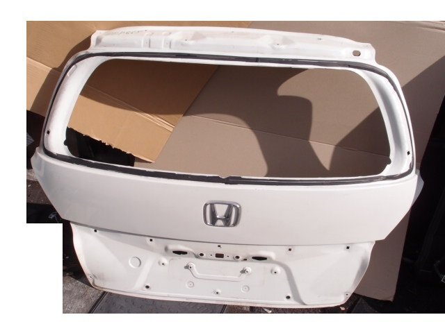 ☆ ホンダ VEZEL ヴェゼル リアハッチ リアドア バックドア本体 パネル 白系 ZEP865拍卖