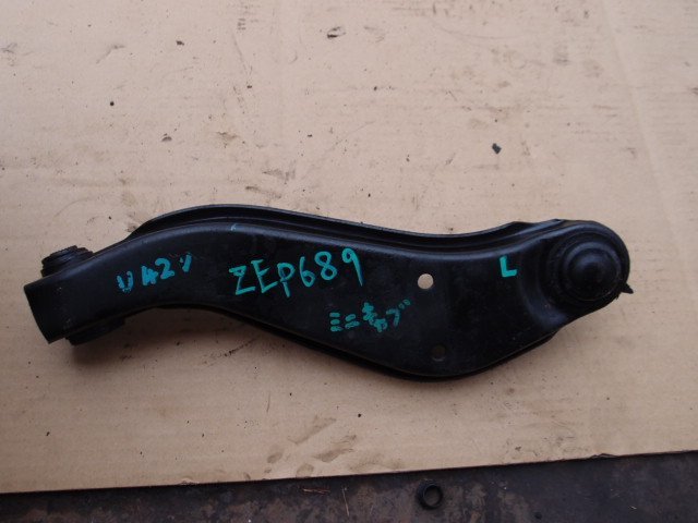 ☆ 三菱 MINICAB ミニキャブ U42V フロント ロアアーム 左側 ZEP689拍卖