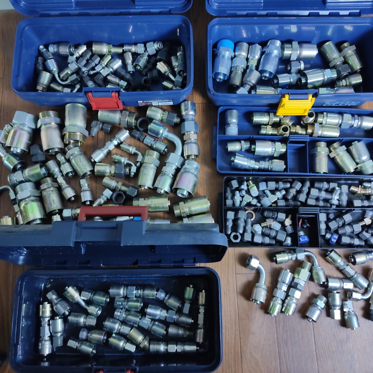 oo263 油圧ホース屋引退品 ホース金具 口金 約27kg(ケース込) 22CEL 15DKOL 20CES 等 拍卖
