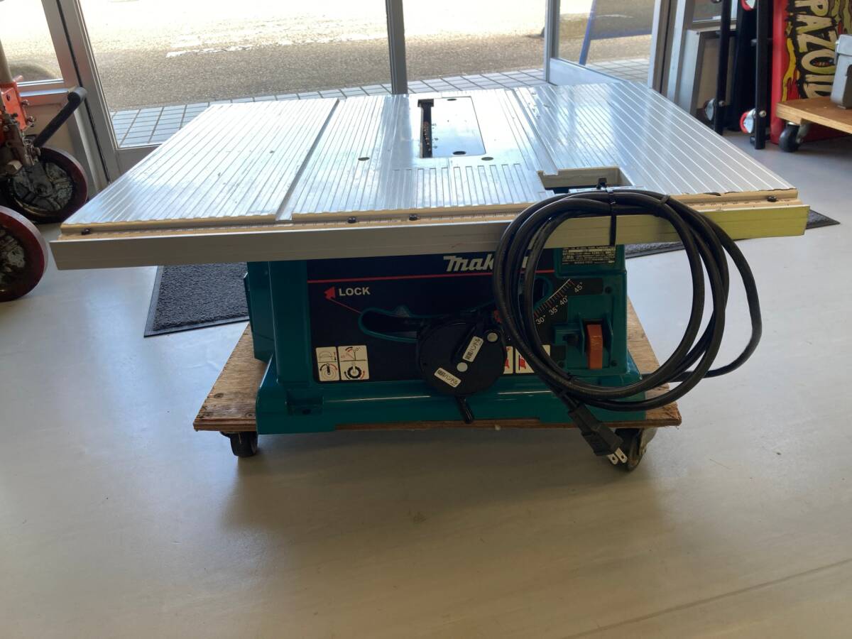 【配送不可】【店舗直接引取】【中古品】【0926】★makita マキタ 255mmマルノコ盤 2703 本体のみ 100V ITDT93IYIZPG拍卖