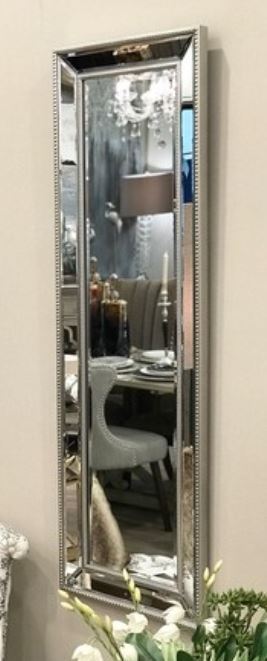 輸入家具 ミラー 姿見 モダン コンテンポラリー リビングスタジオ 直輸入 アーバン シルバー ミラーフレーム 姫系 42X134 XR-3378-120拍卖