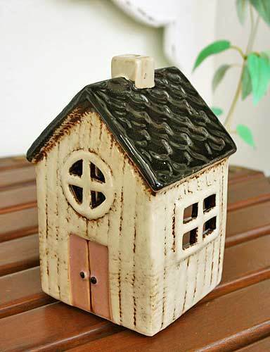 輸入雑貨 キャンドルハウス カンテラハウス 陶器 ホワイト のどか オブジェ 置物 ハンドメイド カントリー ナチュラル ミニチュア 29216拍卖