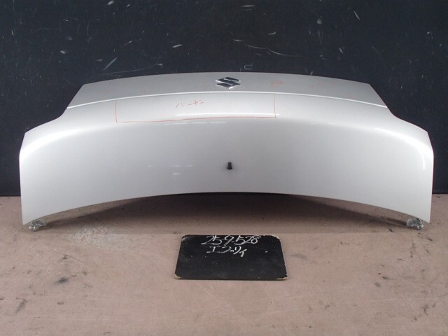 エブリィ  DA64V ボンネットフード Z2S 58100-68H00拍卖