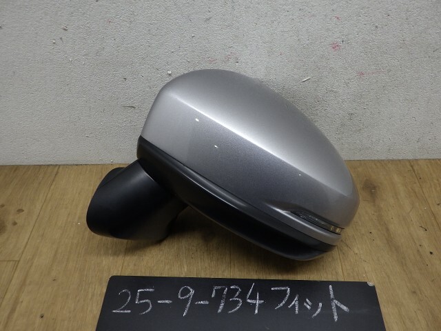 シャトル  GP8 左ドアミラー サイドミラー NH830M ホンダ M62 76258-T5A-J52拍卖