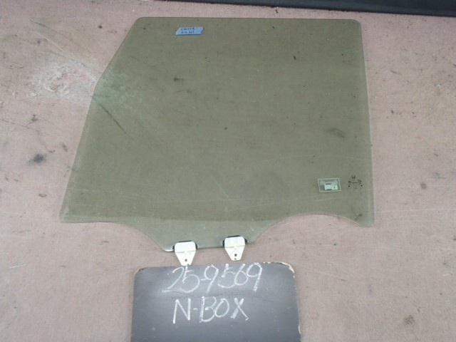 N-BOX  JF2 フロント左ドアガラス NH624P フヤオ 73350-TY1-900拍卖