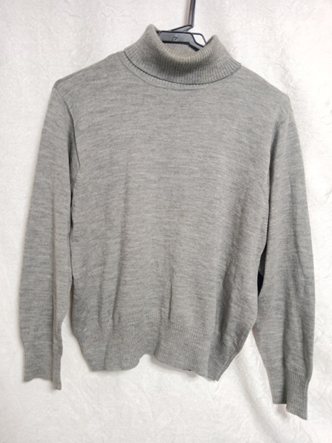 カシミアタッチ レナウンウール100% グレー系タートルネックセーターUSED品拍卖