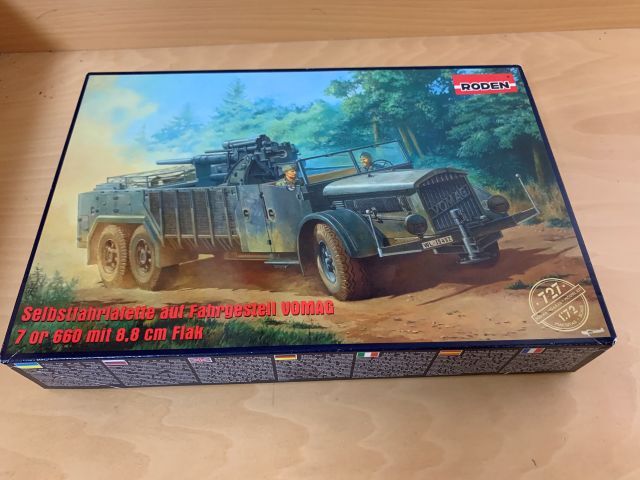 1/72 RODEN 対空砲搭載トラック 8.8mm砲 Schwerer gelandegangiger LKW VOMAG 7OR mit 8.8Flak. 未開封 画像現状渡し拍卖