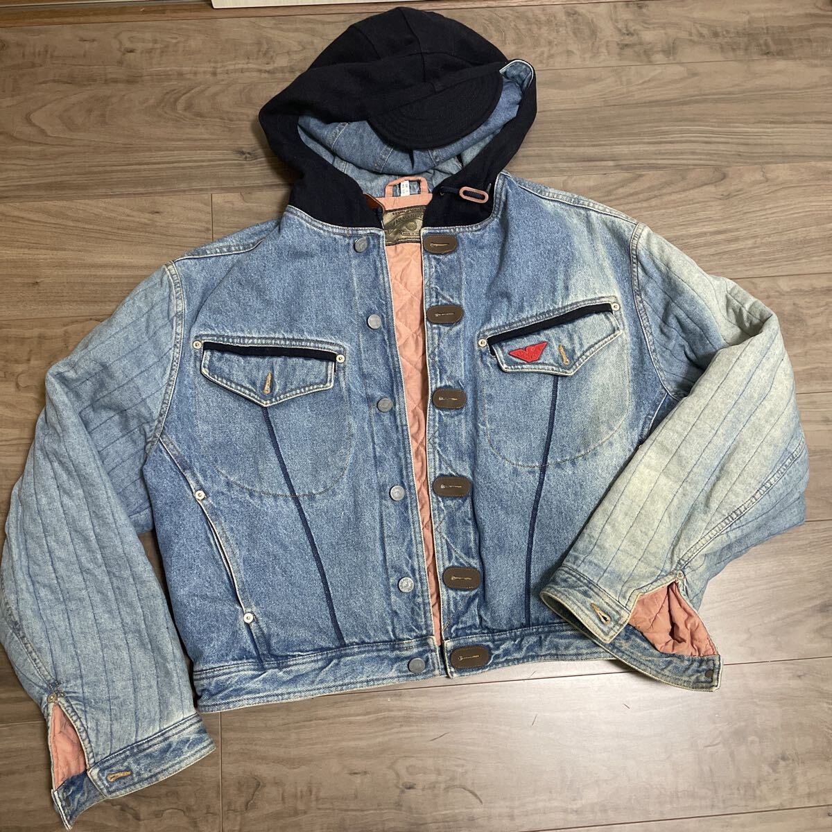 ビンテージ ARMANI JEANS 1981 デニムジャケット ヴィンテージ 古着 デニム 色あせ箇所あり メンズ 拍卖