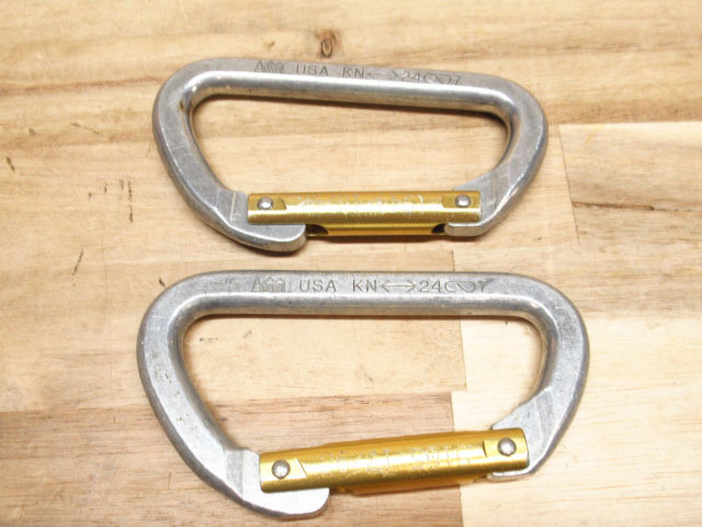 REI ヴィンテージ カラビナ 2個 USA製 ギア ハイキング アウトドア キャンプ アメリカ クライミング ロープ 登山用品 管理25G1009H拍卖