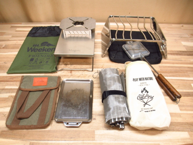 キャンプ outport 焚き火台 / CAMPINGMOON プレート / Mogoti 遮熱テーブル / ホットサンドメーカー / 五徳マルチスタンド 管理25G1028F拍卖