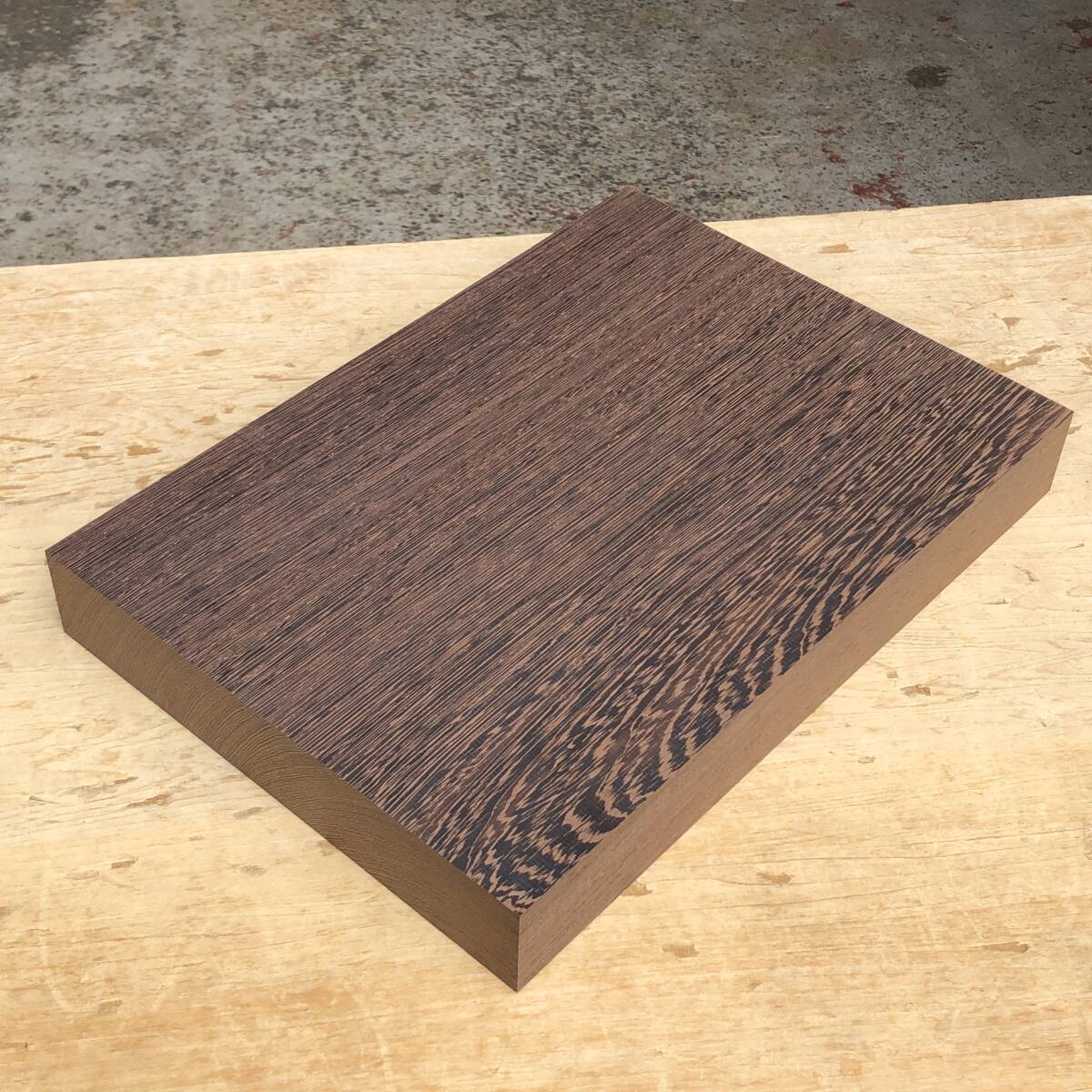 送料無料!ウエンジ【A522G】379×264~267×50mm 木工 クラフト ハンドメイド 天然木 自然素材 材木 木材 乾燥材 無垢材《銘木すずめや》拍卖