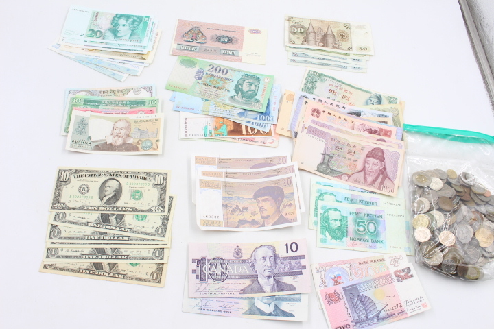 【ト葛】海外 紙幣 コイン 小銭 まとめ 大量 セット アメリカ フランス デンマーク カナダ 中国 など AX000ZZH35拍卖
