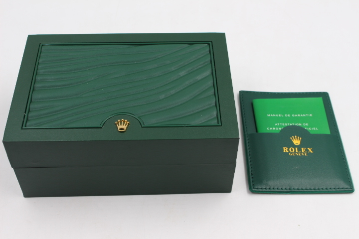 【ト葛】ROLEX ロレックス 腕時計 ケース 箱 グリーン系 AC605ZZH37拍卖