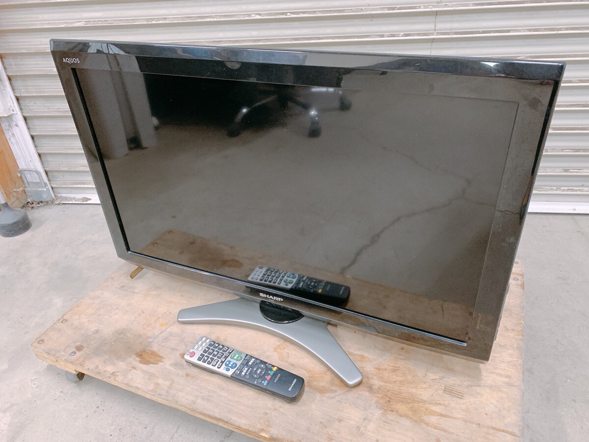 中古 SHARP シャープ AQUOS 32型 液晶テレビ LC-32E8 2010年 テレビ B-CASカード リモコン付 アクオス 家電 引取歓迎 茨城県 1016か4 K 170拍卖