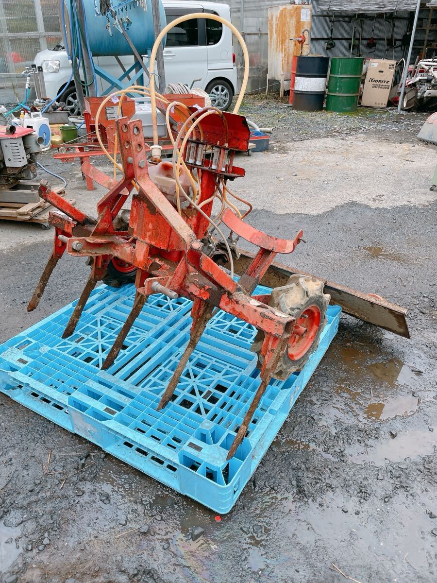 訳あり 共立 土壌消毒機 消毒機 5条 トラクター 取付 アタッチメント 部品 パーツ 作業機 畑 野菜 土壌 整備 発 線虫駆除 茨城 1014え1 M外拍卖
