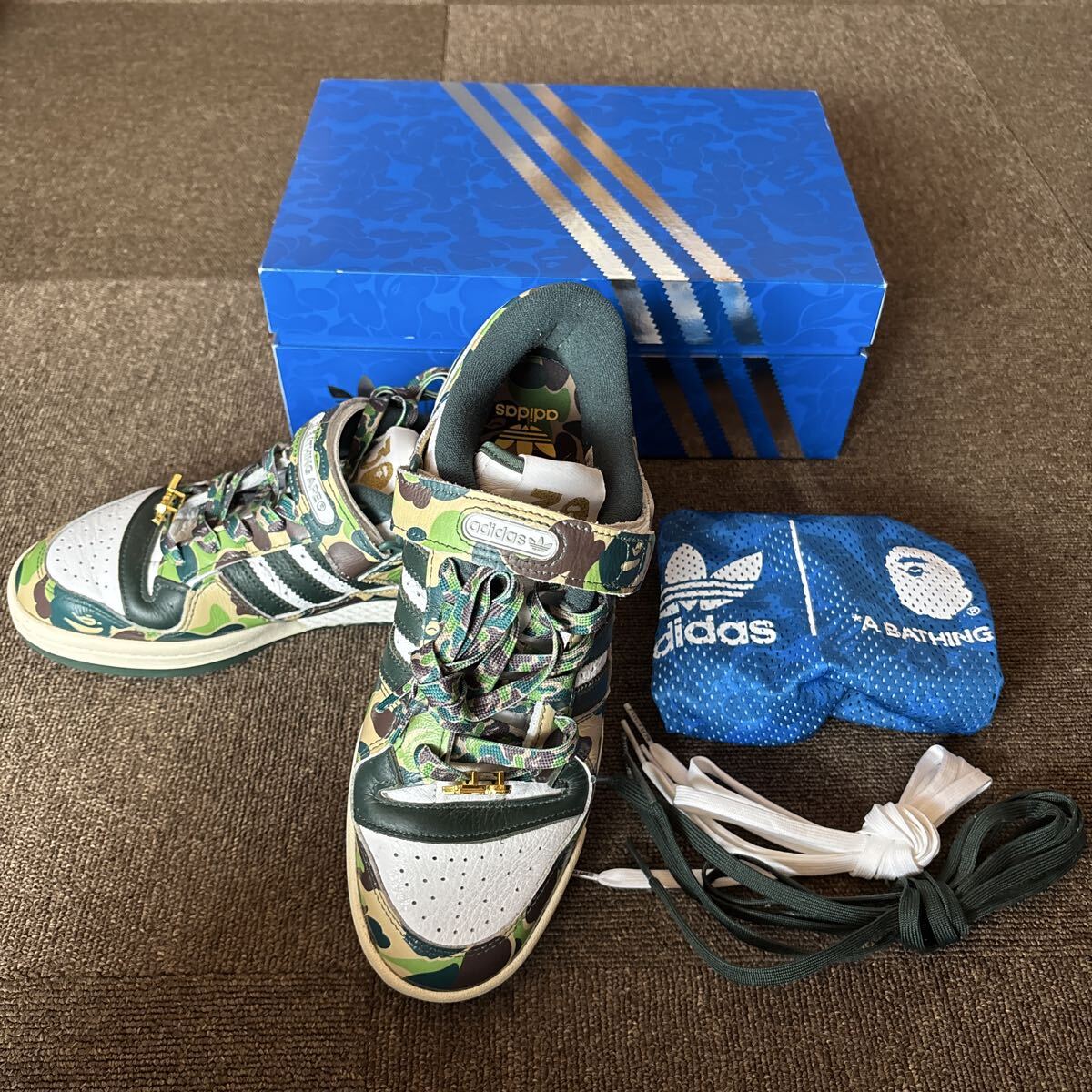 アベイシングエイプ A BATHING APEアディダス adidas・ Forum 84 BAPE Low・中古拍卖