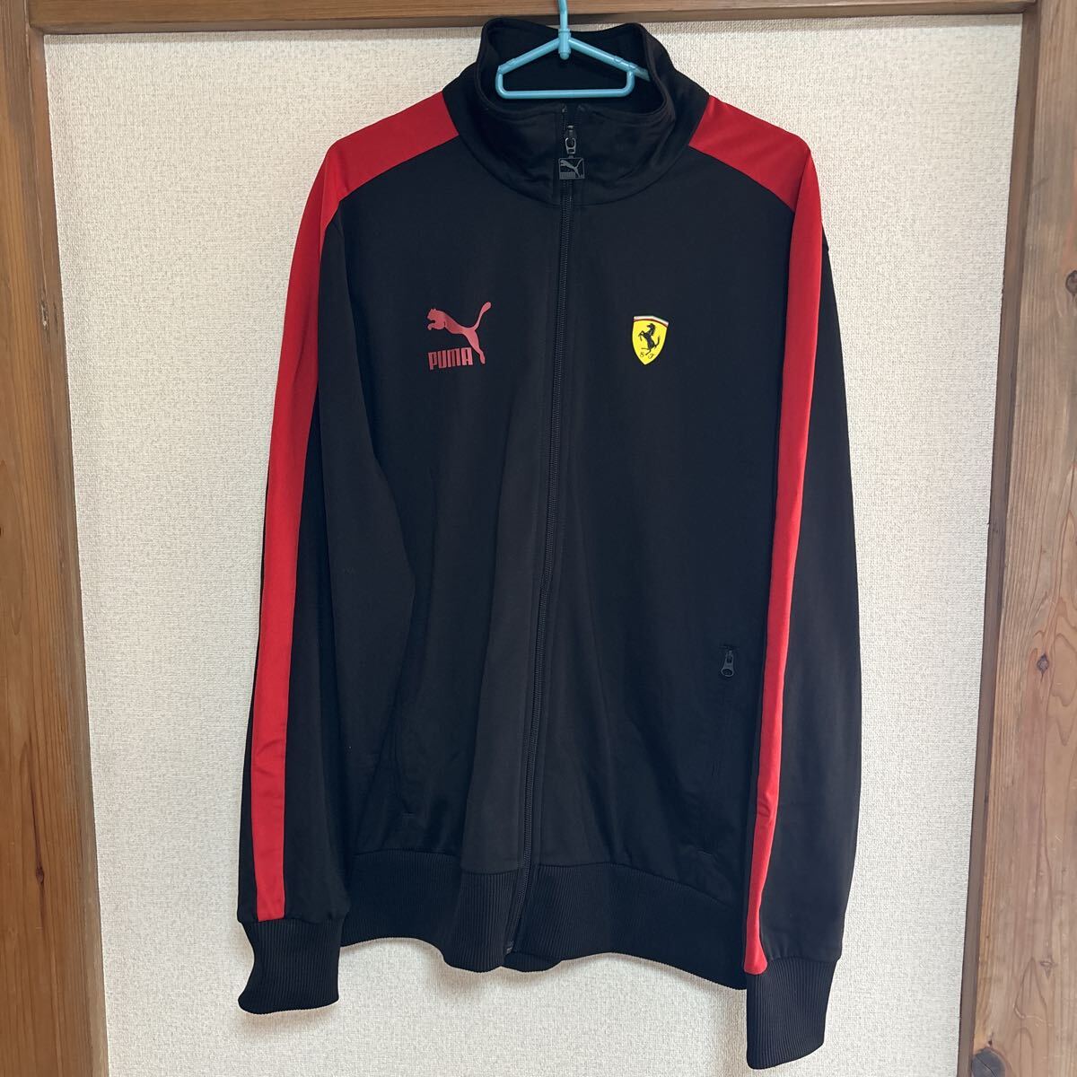 プーマPUMAフェラーリ・トラックジャケット・ブラックレッド・サイズUS:M・中古拍卖