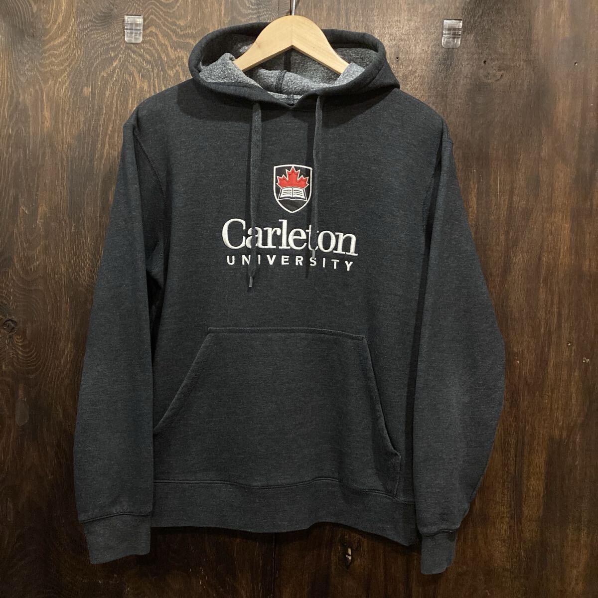 USA古着 スウェットパーカー Carleton University グレー カレッジプリント フーディー拍卖