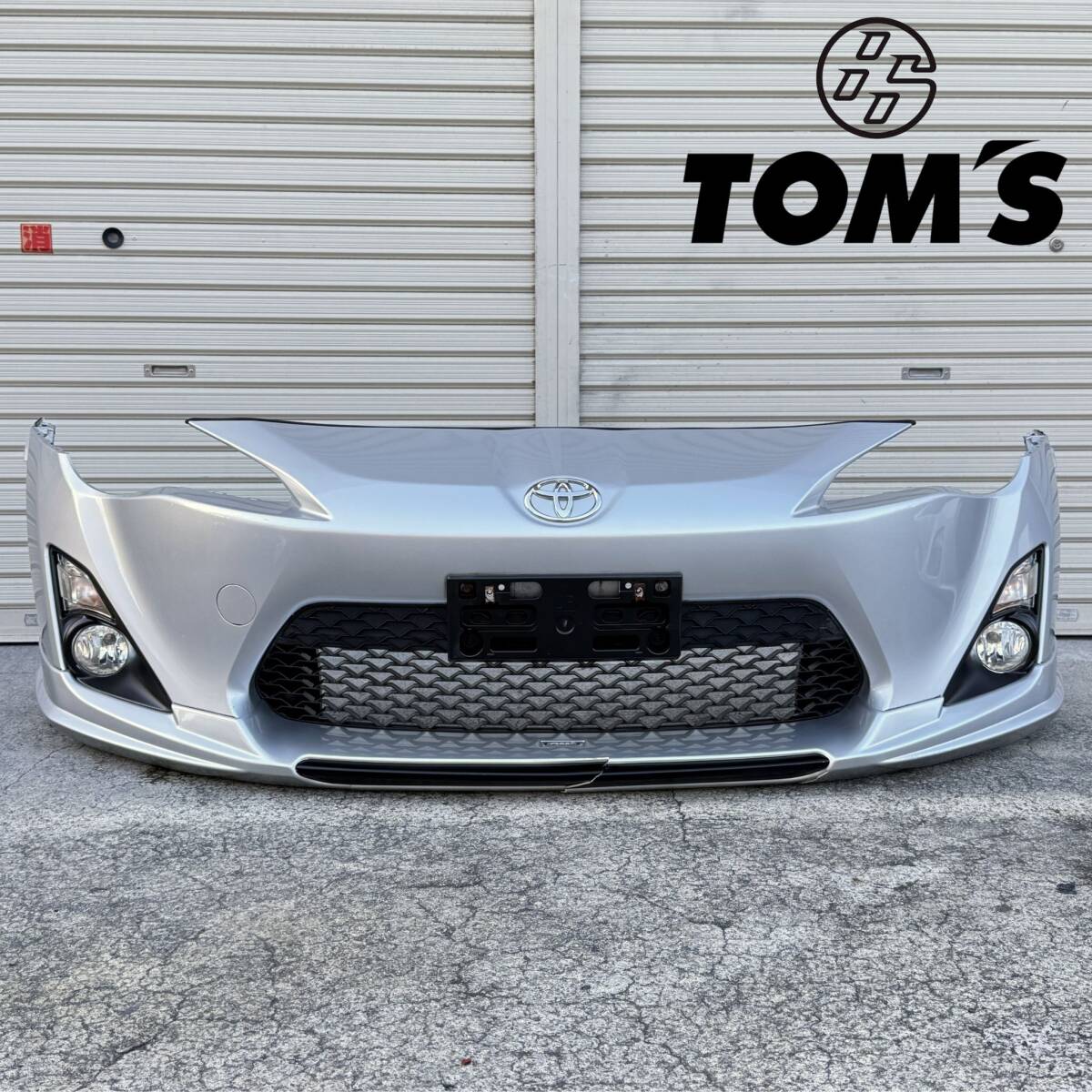 ▼トヨタ ZN6 86 ハチロク GT 前期 純正 フロントバンパー 絶版品 TOM'S トムス スポイラー エネルギー付 カラー D6S 即決/即納▼拍卖
