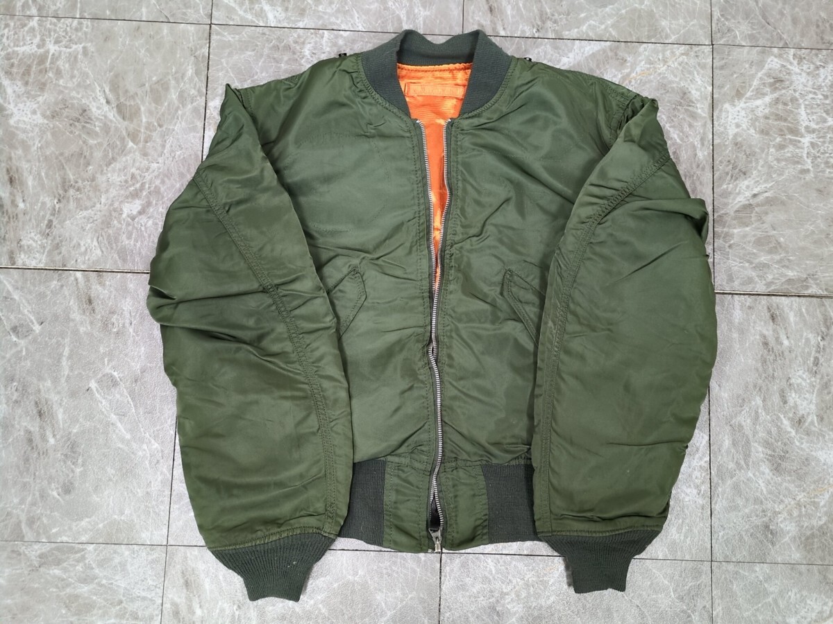 12.USA製 ALPHA 90s ヴィンテージ MA-1 ミリタリー フライト ボンバー ジャケット ブルゾン アメリカ製 米国製 アルファ M カーキ y602拍卖