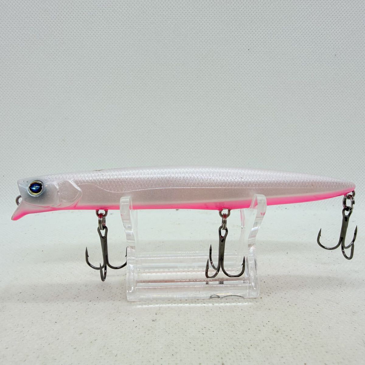 送料140円・美品『パズデザイン リード ラブラ 125F』3点落札送料無料■REED Lab Ra フローティング ミノー拍卖