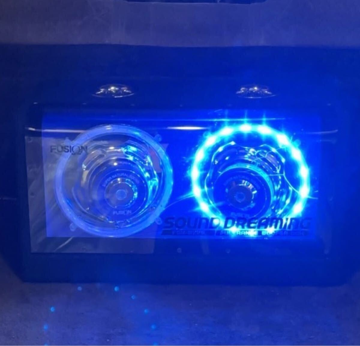 【REMIX/レミックス】 fusion アンプ内蔵フルレンジウーファー ボックス 10cm2wayコアキシャルスピーカー付き ブルーLEDイルミ FSN-WX17L拍卖