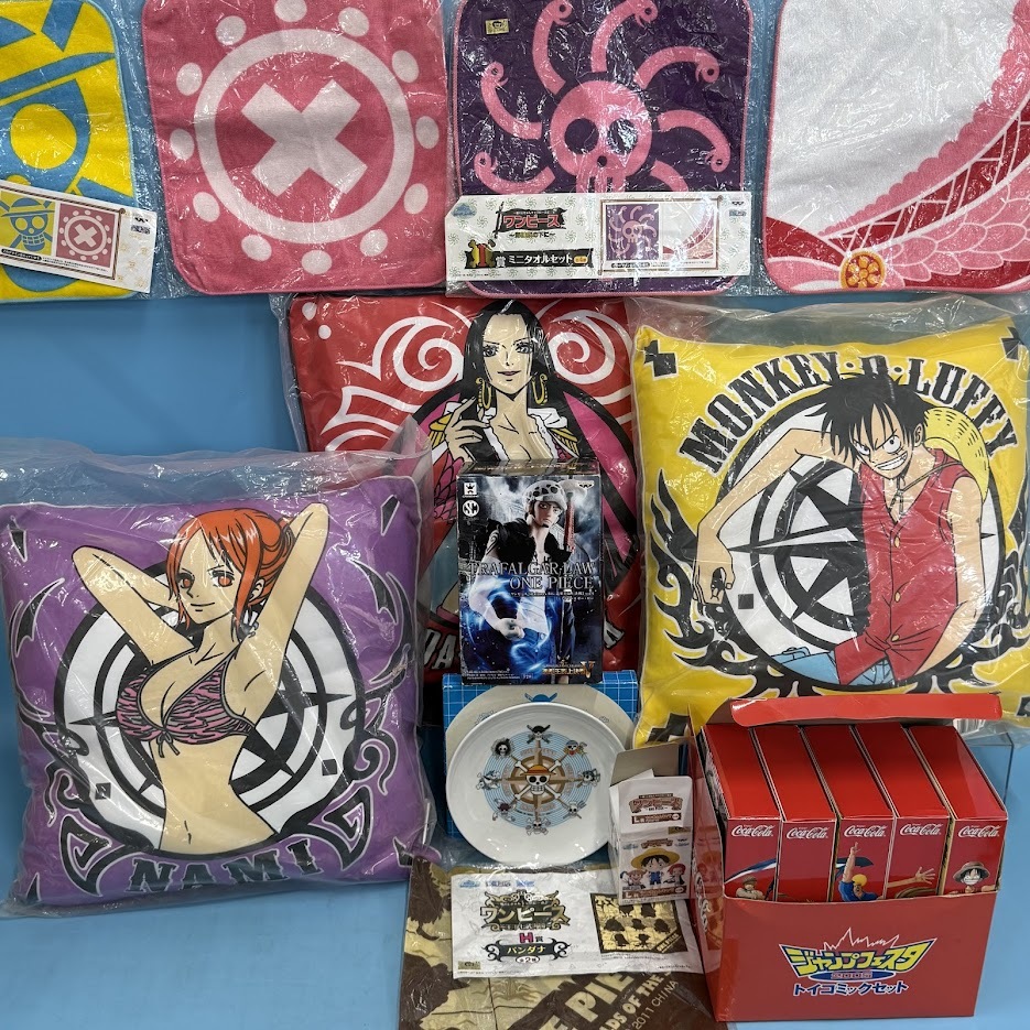 【B625-10】ジャンプフェスタ2005 ワンピース クッション フィギュア など まとめ売り拍卖