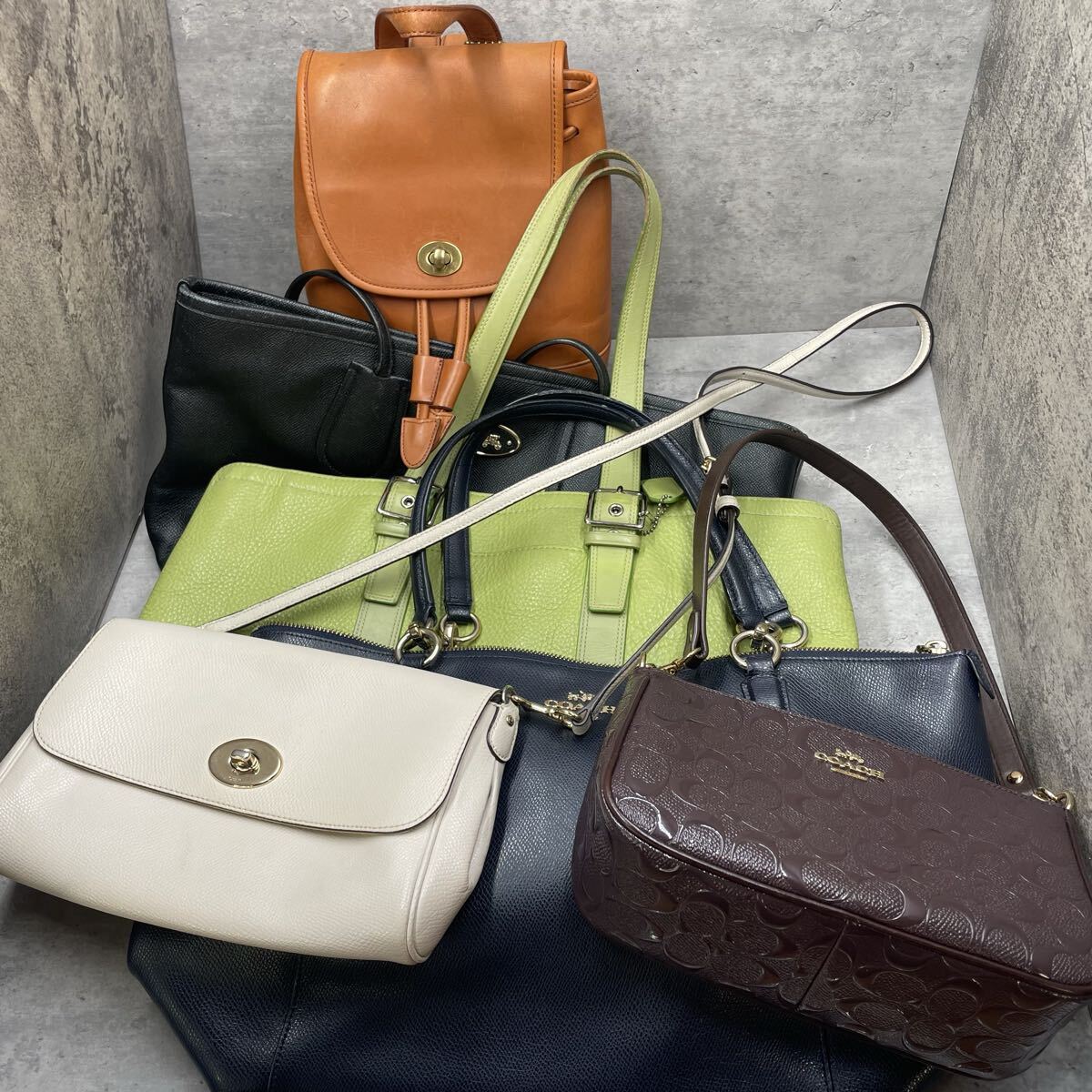 COACH コーチ トート ハンドバッグ シグネチャー拍卖