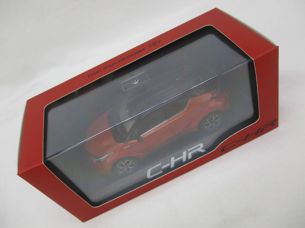 トヨタ 非売品■C-HR(ブラック×オレンジメタリック) 1/30スケールミニカー ダイキャスト製 激レア!!拍卖