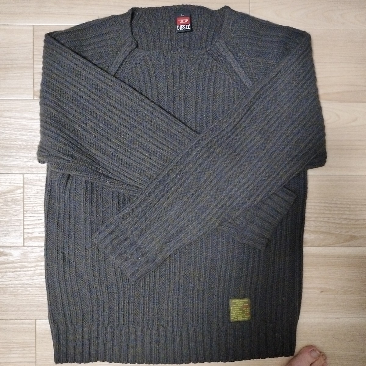 DIESEL ニットセーター拍卖