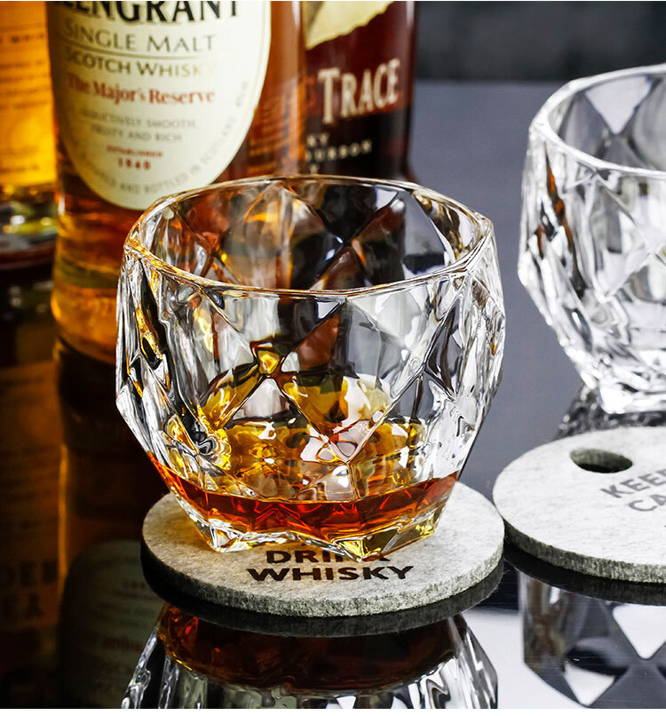 新入荷新品ロックグラス ウィスキーグラス プレゼント お祝い コップ タンブラー 焼酎 お酒 飲み物 ガラスコップ オシャレカクテル拍卖