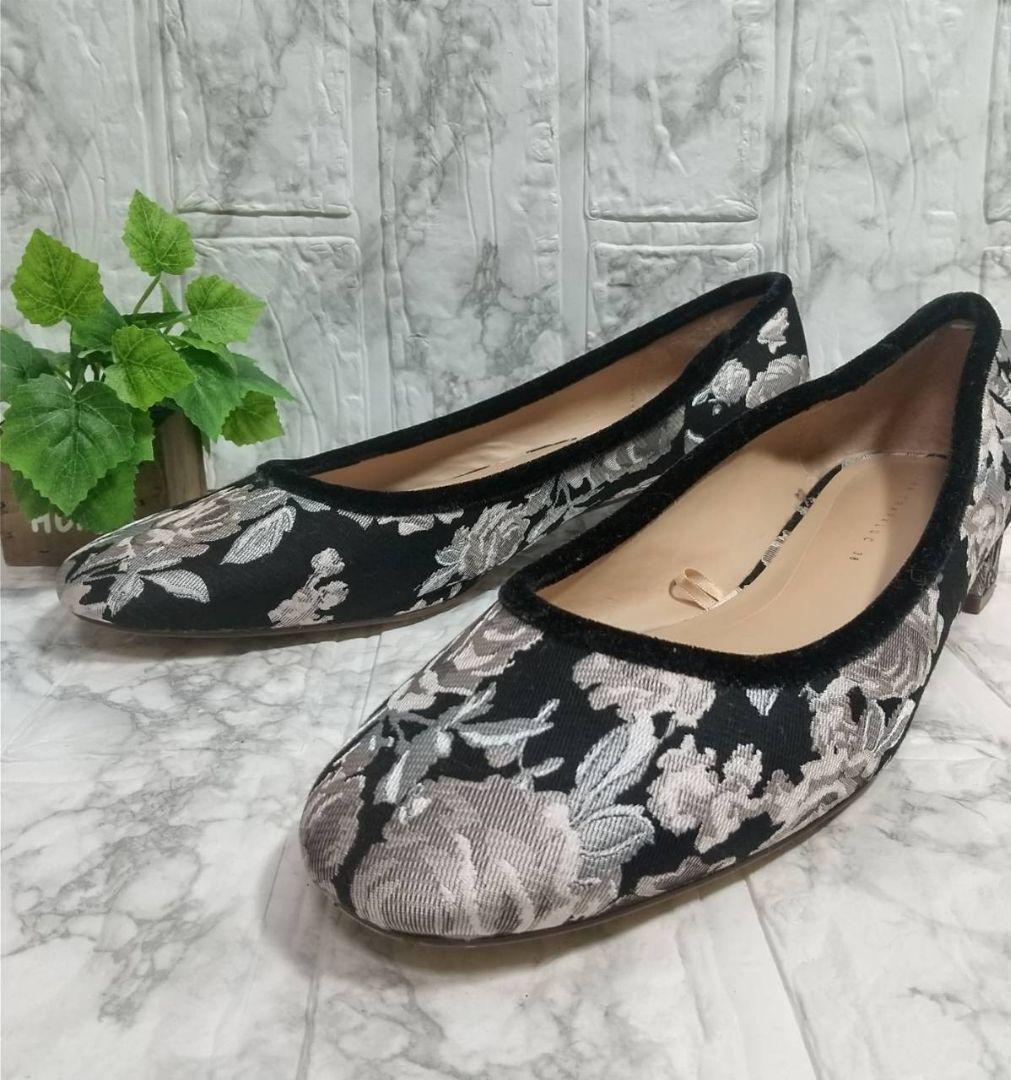 ZARA パンプス 38サイズ ローヒール チャンキーヒール 花柄 刺繍拍卖