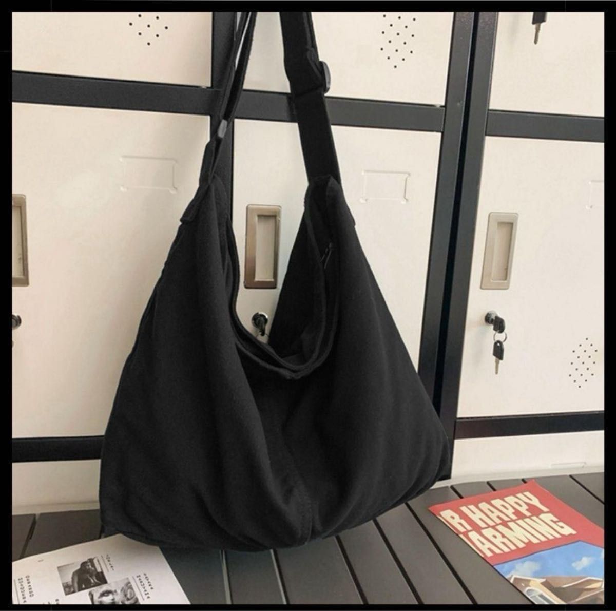 大人気!大容量のショルダーバック ブラック 男女兼用 トートバッグ 斜めがけ 通学 通勤 肩掛け 軽量 カジュアル iPad拍卖