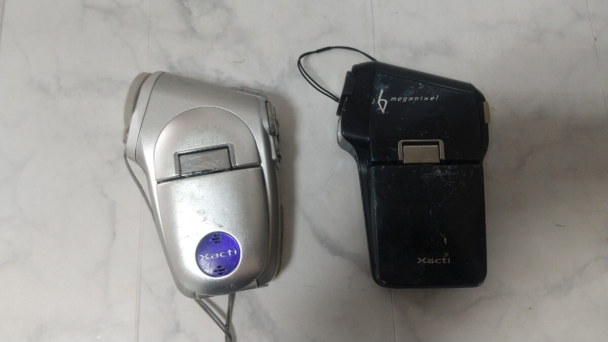 K5190 SANYO Xacti DMX-C6 DMX-C1 まとめ売り デジタルムービーカメラ /サンヨー/簡易清掃 動作未確認 現状品 JUNK 送料無料拍卖